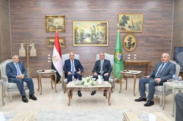 د هاني سويلم يشارك في فعاليات الندوة التي نظمتها محافظة الإسماعيلية عن جهود الوزارة في تحقيق الأمن المائي المصرى د هاني سويلم يشارك في فعاليات الندوة التي نظمتها محافظة الإسماعيلية عن جهود الوزارة في تحقيق الأمن المائي المصرى