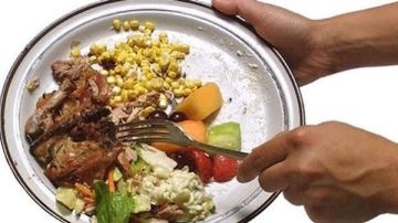 طعام الأمس سم اليوم.. إعادة تسخين بقايا الغذاء خطر