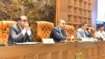 محافظ أسيوط: إشراك طلاب الجامعات والمدارس ورجال الأعمال في جلسة المجلس التنفيذي محافظ أسيوط: إشراك طلاب الجامعات والمدارس ورجال الأعمال في جلسة المجلس التنفيذي