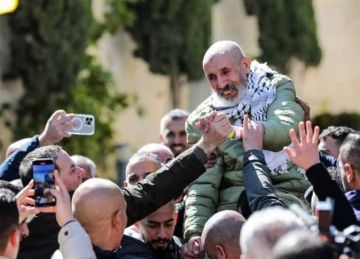 وصول 154 أسيرا فلسطينيا محررا إلى مصر ضمن صفقة تبادل الأسرى