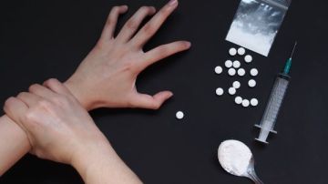 ابني بيشرب مخدرات ماذا أفعل معه؟ الإفتاء تقدم لها حلولا ابني بيشرب مخدرات ماذا أفعل معه؟ الإفتاء تقدم لها حلولا