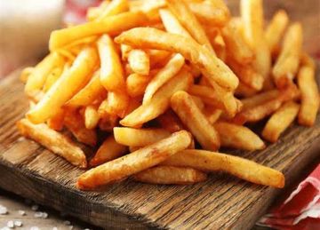 السر في القلي.. إيه اللي يخلي البطاطس مقرمشة ماتشربش زيت؟