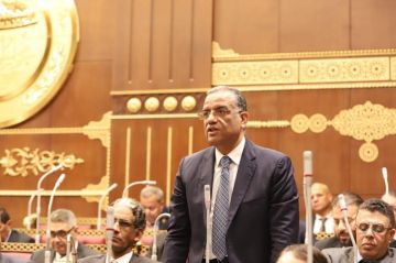 النائب محمود مسلم يؤدى اليمين بالجلسة الافتتاحية لمجلس الشيوخ النائب محمود مسلم يؤدى اليمين بالجلسة الافتتاحية لمجلس الشيوخ