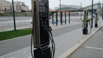 بسرعة الصاروخ.. موسكو تدشن أول محطة شحن كهربائية بقدرة 342 كيلوواط بسرعة الصاروخ.. موسكو تدشن أول محطة شحن كهربائية بقدرة 342 كيلوواط