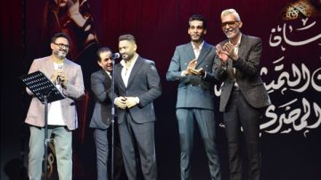 تامر حسني يشعل أجواء حفل افتتاح مهرجان نقابة المهن التمثيلية المسرحي تامر حسني يشعل أجواء حفل افتتاح مهرجان نقابة المهن التمثيلية المسرحي