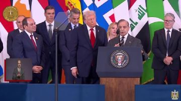 رئيس وزراء باكستان: أرشح ترامب لجائزة نوبل للسلام بعد إيقافه 8 حروب رئيس وزراء باكستان: أرشح ترامب لجائزة نوبل للسلام بعد إيقافه 8 حروب