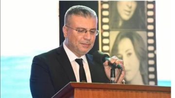 سيناريو فيلم الكدبة الأخيرة يفوز بجائزة مسابقة ممدوح الليثي في ختام مهرجان الإسكندرية السينمائي سيناريو فيلم الكدبة الأخيرة يفوز بجائزة مسابقة ممدوح الليثي في ختام مهرجان الإسكندرية السينمائي