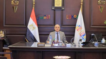 محافظة الأقصر تعلن تجهيز شاشات عرض ضخمة لبث احتفالية افتتاح المتحف المصري الكبير محافظة الأقصر تعلن تجهيز شاشات عرض ضخمة لبث احتفالية افتتاح المتحف المصري الكبير