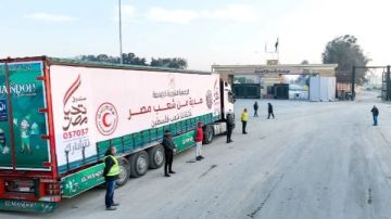 من العوجة وكرم أبو سالم .. تحرك شاحنات المساعدات من مصر لدخولها قطاع غزة من العوجة وكرم أبو سالم .. تحرك شاحنات المساعدات من مصر لدخولها قطاع غزة