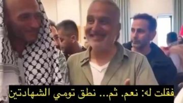 ناشط إيطالي يشهر إسلامه عقب اعتقاله من أسطول الصمود