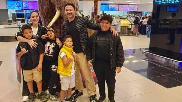 أحدث ظهور لـ محمد العمروسي مع أسرته على إنستجرام أحدث ظهور لـ محمد العمروسي مع أسرته على إنستجرام