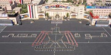 أوائل خريجي الكليات العسكرية: سنعمل بكل جد واجتهاد للمساهمة في رفعة البلاد أوائل خريجي الكليات العسكرية: سنعمل بكل جد واجتهاد للمساهمة في رفعة البلاد