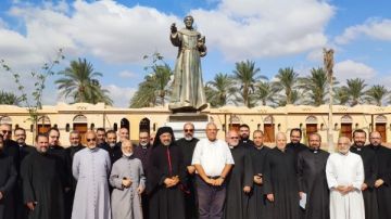 الأنبا إبراهيم إسحق يختتم الرياضة الروحية لكهنة الإيبارشية البطريركية بوادي النطرون