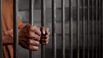 حبس المتهم بقتل شاب في مشاجرة بشبرا الخيمة حبس المتهم بقتل شاب في مشاجرة بشبرا الخيمة