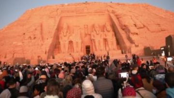 حدث فريد يتوافد السياح من أجله.. آثار أبو سمبل تستعد لاستقبال ظاهرة تعامد الشمس حدث فريد يتوافد السياح من أجله.. آثار أبو سمبل تستعد لاستقبال ظاهرة تعامد الشمس