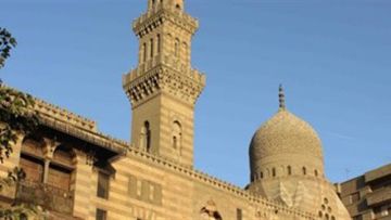 حكم دخول غير المسلمين المساجد الأثرية.. عالم أزهري يكشف عن الضوابط