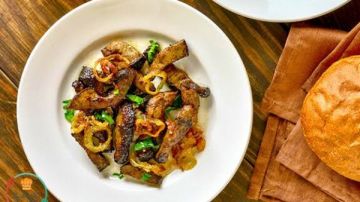 في طاسة واحدة.. طريقة عمل كبدة وكفتة مع بعض في طاسة واحدة.. طريقة عمل كبدة وكفتة مع بعض