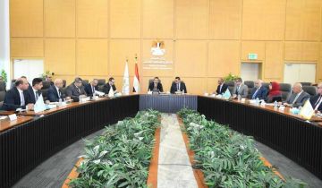 وزير الإسكان يبحث تفعيل دور مدن مصر في إدارة وصيانة المدن الجديدة وزير الإسكان يبحث تفعيل دور مدن مصر في إدارة وصيانة المدن الجديدة