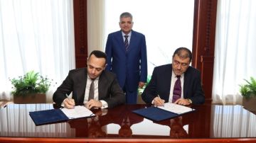 2 مليار دولار مرحلة أولى.. قناة السويس توقع عقد شراكة استراتيجية لبناء مجمع بتروكيماويات في السخنة 2 مليار دولار مرحلة أولى.. قناة السويس توقع عقد شراكة استراتيجية لبناء مجمع بتروكيماويات في السخنة