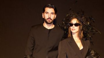 إطلالة مختلفة.. بسمة بوسيل تثير الجدل خلال عرض أزياء أسبوع الموضة في باريس إطلالة مختلفة.. بسمة بوسيل تثير الجدل خلال عرض أزياء أسبوع الموضة في باريس