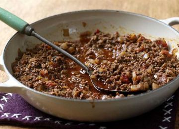  السر في التعصيج .. الطريقة الأصلية لتحضير اللحمة المفرومة بمذاق شهي