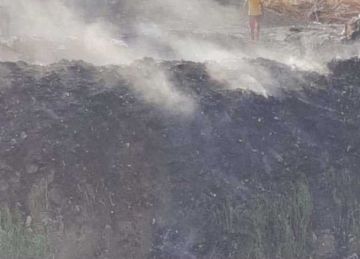 السيطرة على حريق مخلفات أشجار في معهد أزهرى بشبرا الخيمة