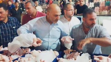 ضبط 4.2 طن كبدة وأجزاء دواجن غير صالحة للاستهلاك الآدمي بالخصوص ضبط 4.2 طن كبدة وأجزاء دواجن غير صالحة للاستهلاك الآدمي بالخصوص