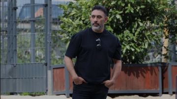 عمرو مصطفي ينشر اول شهاده تقدير له في مجال التلحين