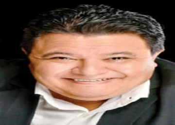 وزير الثقافة يهنئ المخرج خالد جلال لتعيينه نائبا بمجلس الشيوخ وزير الثقافة يهنئ المخرج خالد جلال لتعيينه نائبا بمجلس الشيوخ