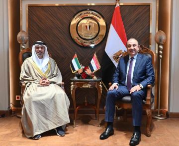 وزير قطاع الأعمال يستقبل سفير الإمارات الجديد بالقاهرة ويؤكد عمق العلاقات الأخوية والاقتصادية بين البلدين وزير قطاع الأعمال يستقبل سفير الإمارات الجديد بالقاهرة ويؤكد عمق العلاقات الأخوية والاقتصادية بين البلدين