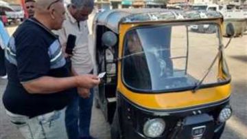 القاهرة تتحرك بحزم.. حملات موسعة لضبط التكاتك والأسكوتر بعد توجيهات المحافظ القاهرة تتحرك بحزم.. حملات موسعة لضبط التكاتك والأسكوتر بعد توجيهات المحافظ