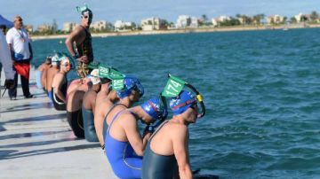 اليوم.. ختام منافسات الكبار والناشئين في بطولة العالم للسباحة بالزعانف