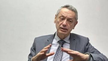 رجال أعمال الإسكندرية: القضاء على البيروقراطية يعزز الاستثمار ويسرع وتيرة الإصلاح الاقتصادي رجال أعمال الإسكندرية: القضاء على البيروقراطية يعزز الاستثمار ويسرع وتيرة الإصلاح الاقتصادي