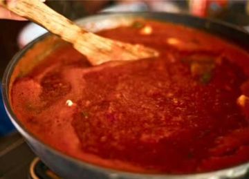 ماكلتهاش قبل كدة.. في دقيقتين حضري ألذ صلصة مكرونة بمكونات بسيطة وتوابل مميزة ماكلتهاش قبل كدة.. في دقيقتين حضري ألذ صلصة مكرونة بمكونات بسيطة وتوابل مميزة