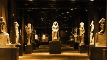 مدير آثار ما قبل التاريخ: هوليوود تستغل الميثولوجيا المصرية في صناعة أفلامها وحفلاتها مدير آثار ما قبل التاريخ: هوليوود تستغل الميثولوجيا المصرية في صناعة أفلامها وحفلاتها