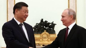 الكرملين: بوتين على تواصل دائم مع الرئيس الصيني الكرملين: بوتين على تواصل دائم مع الرئيس الصيني