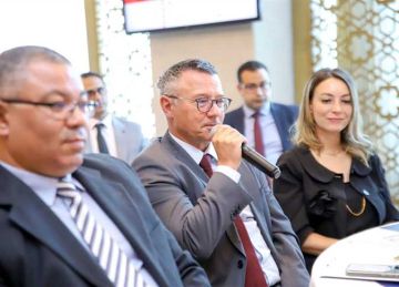 رئيس الجمارك: تطوير آليات التعاون مع القطاع الخاص المحلي والأجنبي لخلق بيئة جاذبة للاستثمار رئيس الجمارك: تطوير آليات التعاون مع القطاع الخاص المحلي والأجنبي لخلق بيئة جاذبة للاستثمار