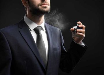 ريحتك مغناطيس .. هل عطور الفيرومونات تجذب الجنس الآخر إليك؟  ريحتك مغناطيس .. هل عطور الفيرومونات تجذب الجنس الآخر إليك؟