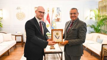 أخبار جنوب سيناء: المحافظ يبحث التصدي للتعديات ويلتقي سفير بيلا روسيا للتعاون السياحي أخبار جنوب سيناء: المحافظ يبحث التصدي للتعديات ويلتقي سفير بيلا روسيا للتعاون السياحي