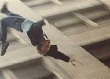 إصابة طفلة بعد سقوطها من علو في الدقهلية