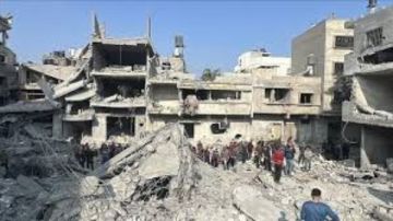 الأمم المتحدة: جبال من النفايات تهدد سكان غزة.. وتحذير من تفشي الأمراض الأمم المتحدة: جبال من النفايات تهدد سكان غزة.. وتحذير من تفشي الأمراض