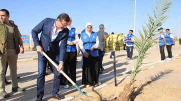 إطلاق المرحلة الرابعة من المبادرة الرئاسية لزراعة 100مليون شجرة إطلاق المرحلة الرابعة من المبادرة الرئاسية لزراعة 100مليون شجرة