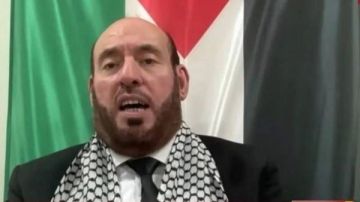 القيادي في حماس محمد نزال: لا أستطيع الإجابة عما إذا كنا ستتخلى عن السلاح أم لا؟ القيادي في حماس محمد نزال: لا أستطيع الإجابة عما إذا كنا ستتخلى عن السلاح أم لا؟