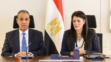المشاط وعبد العاطي يناقشان تنسيق الجهود في دعم التنمية الاقتصادية المشاط وعبد العاطي يناقشان تنسيق الجهود في دعم التنمية الاقتصادية