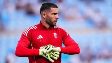 بعد تغيير جنسيته الرياضية.. لوكا زيدان يظهر يسجل ظهوره الأول بقميص الجزائر بعد تغيير جنسيته الرياضية.. لوكا زيدان يظهر يسجل ظهوره الأول بقميص الجزائر