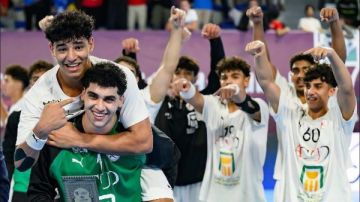 رئيس الاتحاد الإسباني يهنئ خالد فتحي بالتأهل لنهائي مونديال الناشئين بالمغرب