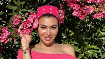 ميريهان حسين تستعرض أناقتها بالأحمر اللافت.. شاهد ميريهان حسين تستعرض أناقتها بالأحمر اللافت.. شاهد