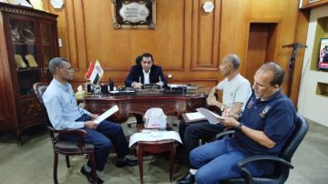 نائب محافظ قنا يبحث تطوير منظومة التدريب وتنمية القدرات البشرية