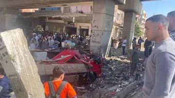 عاجل العربية وقعت من أعلى الكوبري .. 8 وفيات ومصابين حصيلة ضحايا حادث السعرانية عاجل العربية وقعت من أعلى الكوبري .. 8 وفيات ومصابين حصيلة ضحايا حادث السعرانية