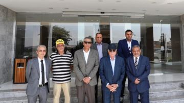 مستشار رئيس الجمهورية ومحافظ أسوان يتفقدان مشروع تطوير فندق عروس النيل مستشار رئيس الجمهورية ومحافظ أسوان يتفقدان مشروع تطوير فندق عروس النيل